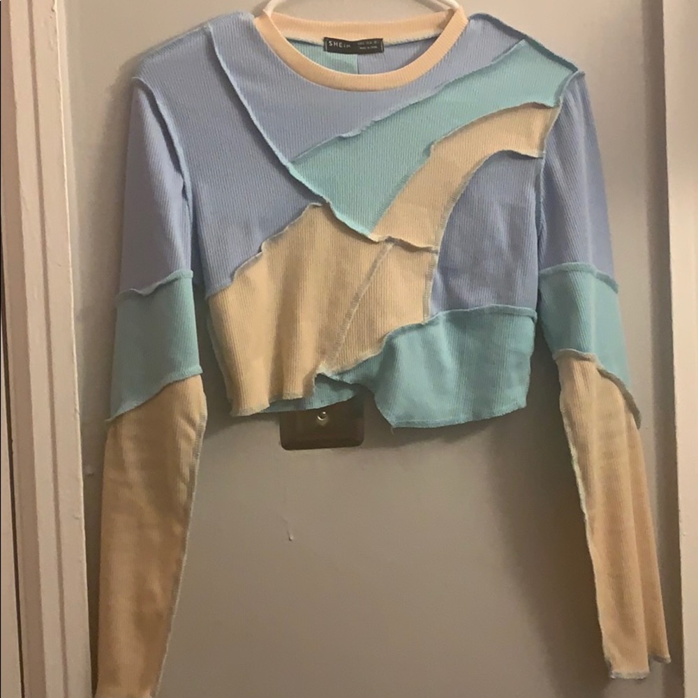 Color Block Stitch Trim Crop Top